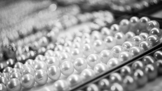 Pearl Dream Meaning