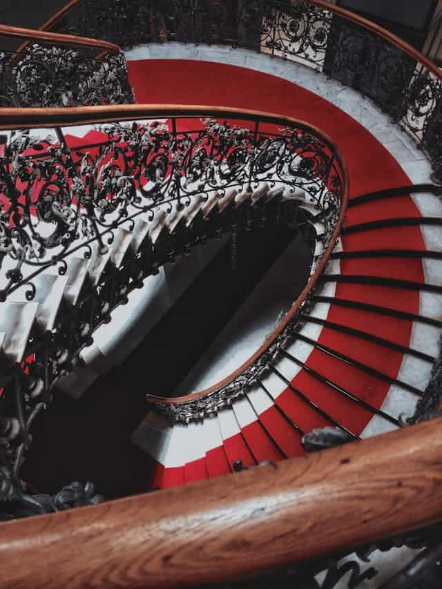 Red Carpet Dream Meaning