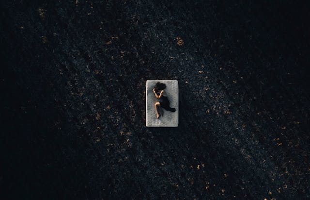 Sleeping With a Stranger Dream Meaning